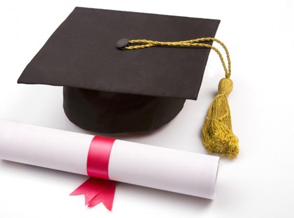 Diplomalar ve İş Yeri Açma Belgeleri