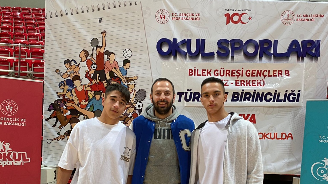 Türkiye Bilek Güreşi Şampiyonasında İki Başarı Daha!