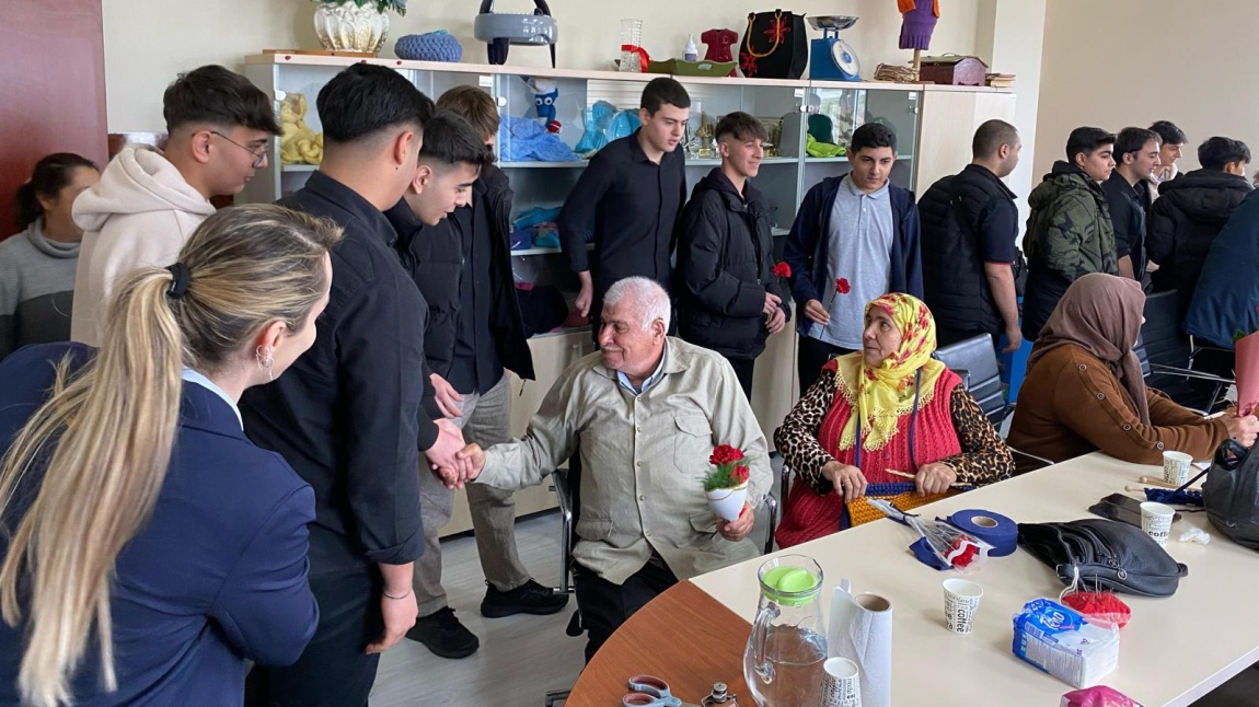 Arnavutköy Yaşlı ve Engelli Merkezini Ziyaret Ettik